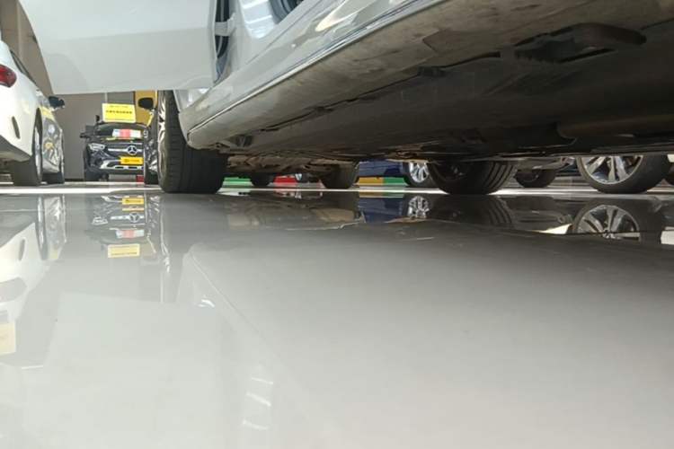 Used Mercedes-Benz C-Class 2023 Revised C 200 L Sport Edition Right Side Sill