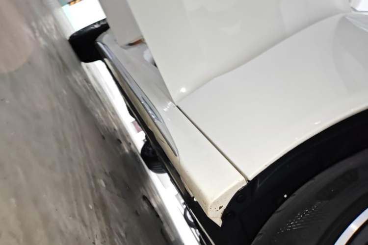 Used Mercedes-Benz C-Class 2023 C 260 L Sport Edition Right Side Sill