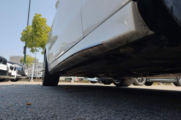 Used Mercedes-Benz C-Class 2023 C 260 L Sport Edition Right Side Sill