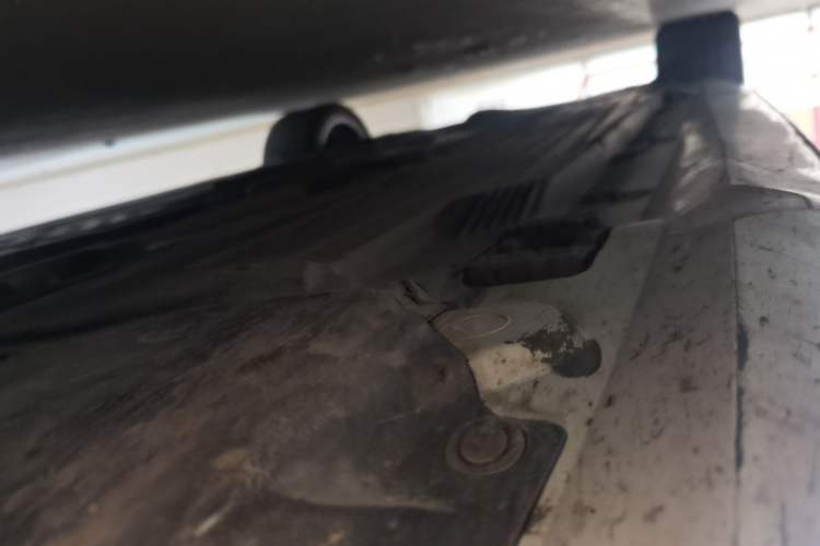 Used Mercedes-Benz C-Class 2023 C 200 L Sport Edition Right Side Sill