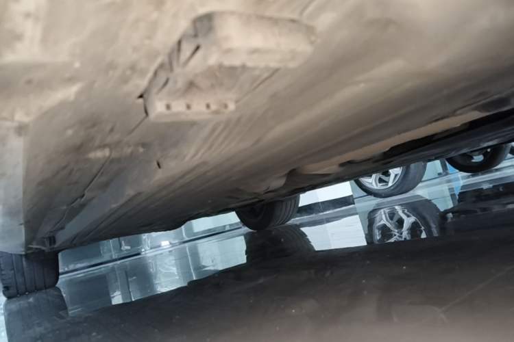 Used Mercedes-Benz C-Class 2023 C 260 L Sport Edition Right Side Sill