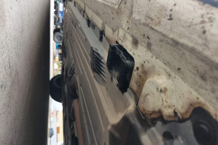 Used Mercedes-Benz C-Class 2023 Second Facelift C 260 L Starry Night Sports Edition Right Side Sill