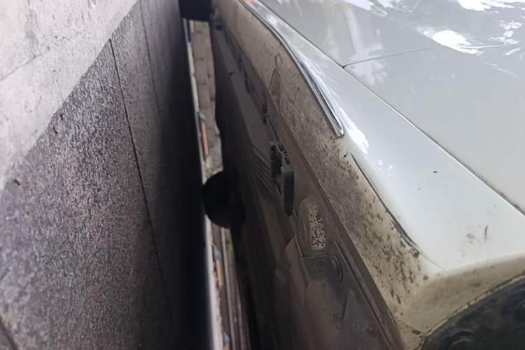 Used Mercedes-Benz C-Class 2023 C 260 L Sport Edition Right Side Sill