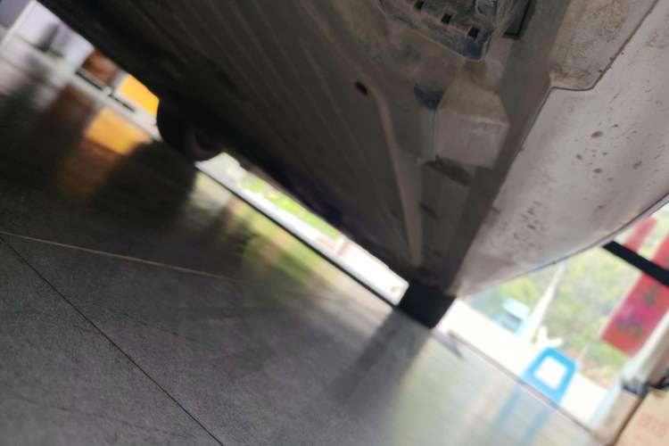 Used Mercedes-Benz C-Class 2023 C 260 L Sport Edition Right Side Sill