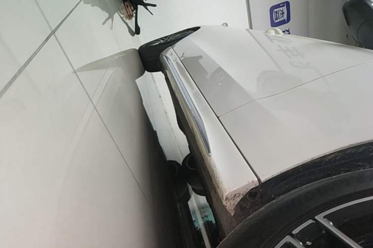 Used Mercedes-Benz C-Class 2023 C 260 L Sport Edition Right Side Sill