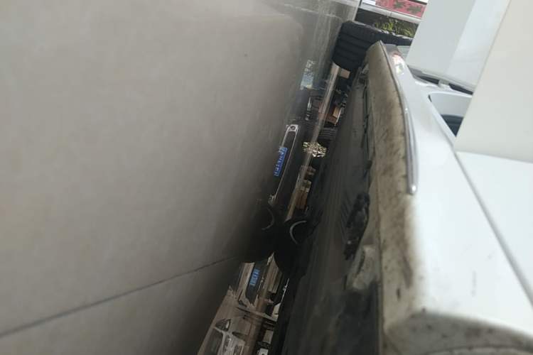 Used Mercedes-Benz C-Class 2023 Revised C 200 L Sport Edition Right Side Sill