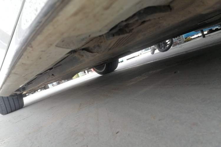 Used Mercedes-Benz C-Class 2023 Revised C 200 L Sport Edition Right Side Sill