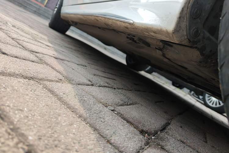 Used Mercedes-Benz C-Class 2023 Revised C 200 L Sport Edition Right Side Sill