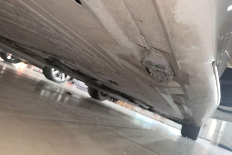 Used Mercedes-Benz C-Class 2023 C 260 L Sport Edition Right Side Sill