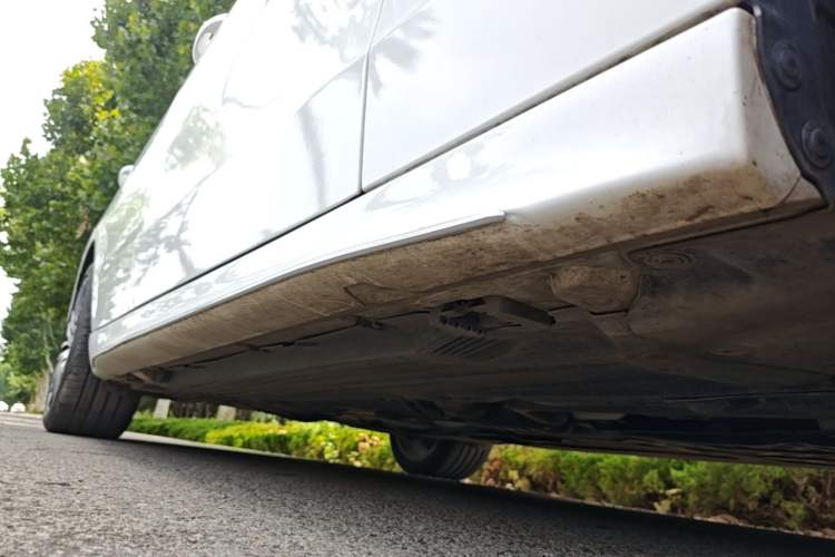 Used Mercedes-Benz C-Class 2023 Restyled C 260 L Sport Edition Right Side Sill