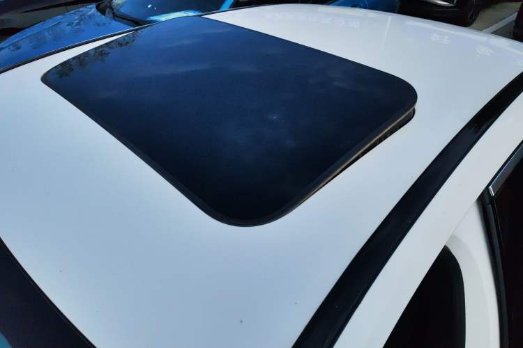 Used Mercedes-Benz C-Class 2023 C 200 L Sport Edition Roof
