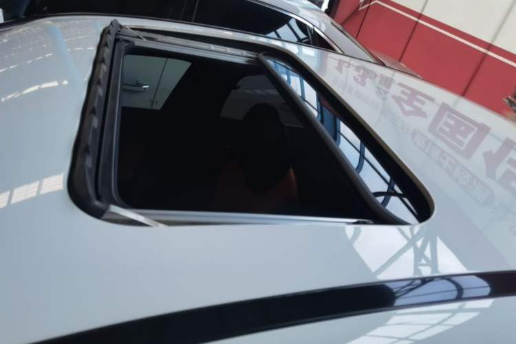Used Mercedes-Benz C-Class 2023 C 200 L Sport Edition Roof