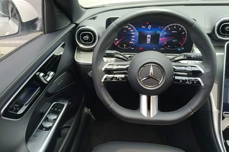 Used Mercedes-Benz C-Class 2023 C 200 L Sport Edition Steering Wheel