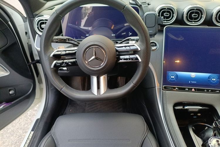 Used Mercedes-Benz C-Class 2023 C 260 L Bright Night Sports Edition Steering Wheel