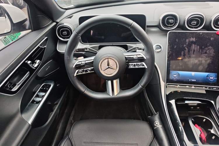 Used Mercedes-Benz C-Class 2023 C 200 L Sport Edition Steering Wheel