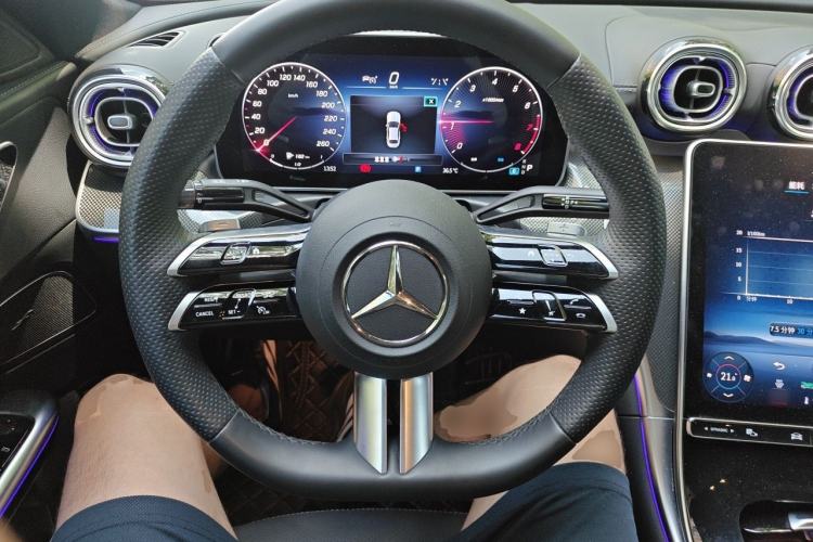 Used Mercedes-Benz C-Class 2023 Second Facelift C 260 L Sport Edition Steering Wheel