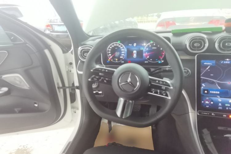 Used Mercedes-Benz C-Class 2023 C 260 L Bright Night Sports Edition Steering Wheel
