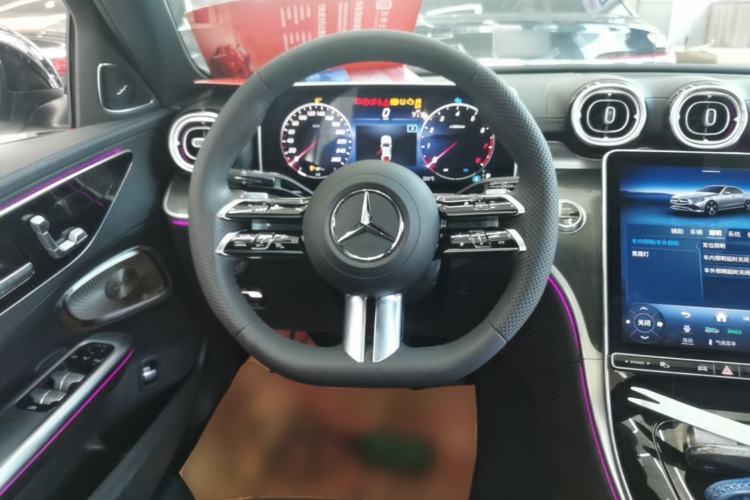Used Mercedes-Benz C-Class 2023 Restyled C 260 L Night Edition Sports Version Steering Wheel