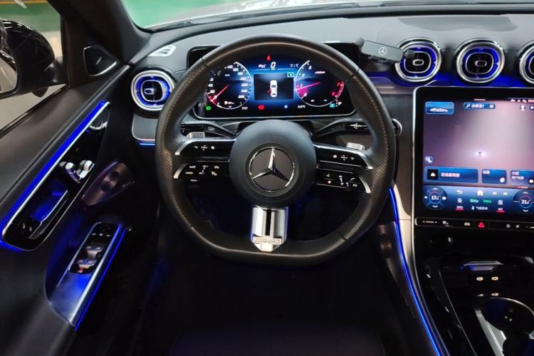 Used Mercedes-Benz C-Class 2023 C 260 L Bright Night Sports Edition Steering Wheel