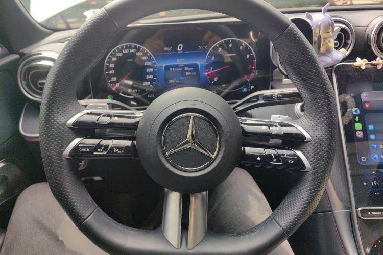 Used Mercedes-Benz C-Class 2023 C 260 L Bright Night Sports Edition Steering Wheel