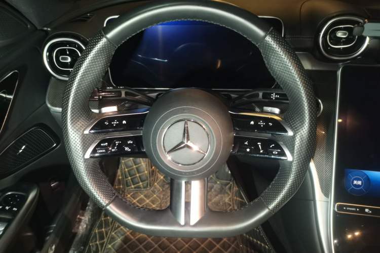 Used Mercedes-Benz C-Class 2023 Revised C 200 L Sport Edition Steering Wheel
