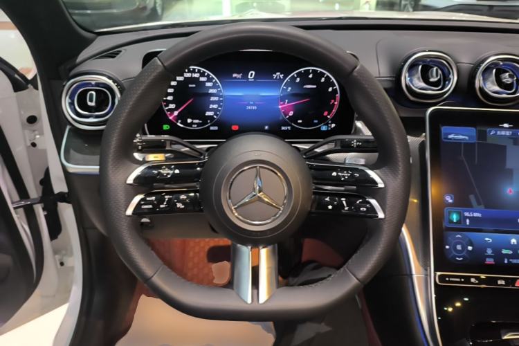 Used Mercedes-Benz C-Class 2023 C 260 L Bright Night Sports Edition Steering Wheel