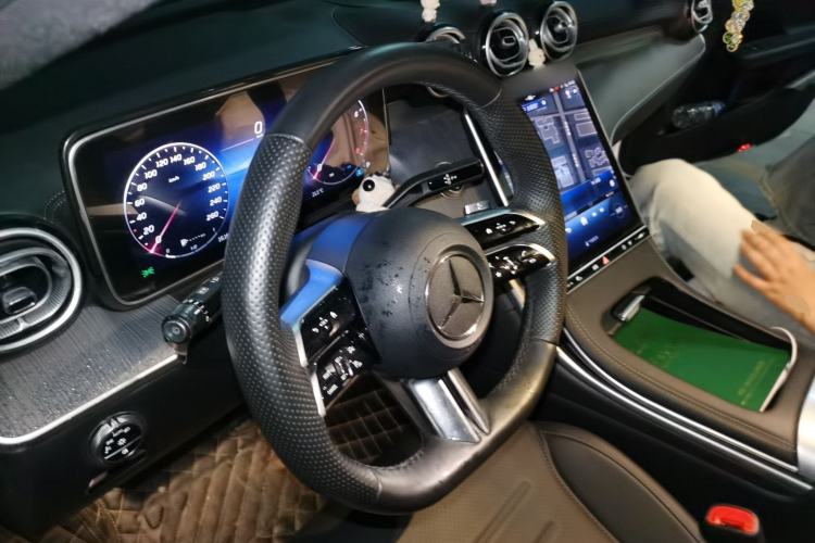 Used Mercedes-Benz C-Class 2023 C 260 L Sport Edition Steering Wheel