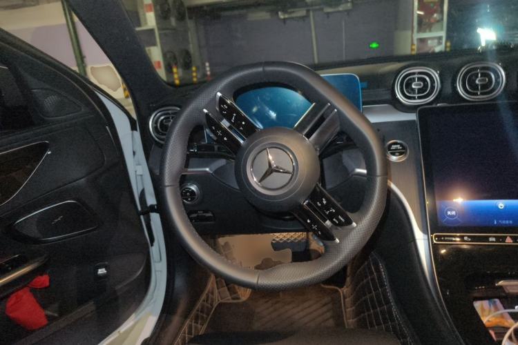 Used Mercedes-Benz C-Class 2023 Second Facelift C 260 L Sport Edition Steering Wheel