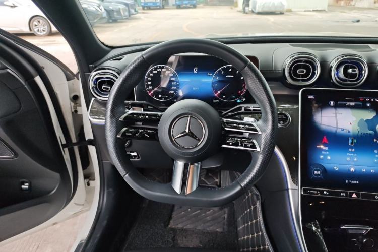 Used Mercedes-Benz C-Class 2023 Second Facelift C 260 L Steering Wheel