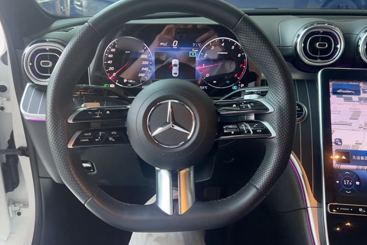 Used Mercedes-Benz C-Class 2023 C 260 L Bright Night Sports Edition Steering Wheel
