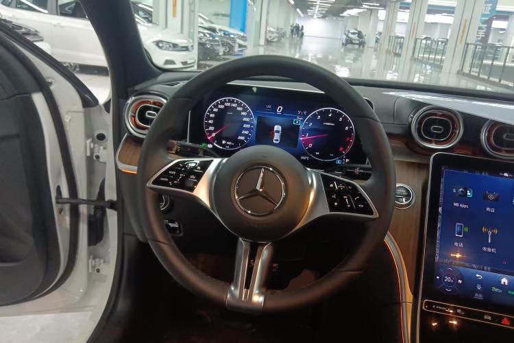 Used Mercedes-Benz C-Class 2023 Facelift C 260 L Steering Wheel