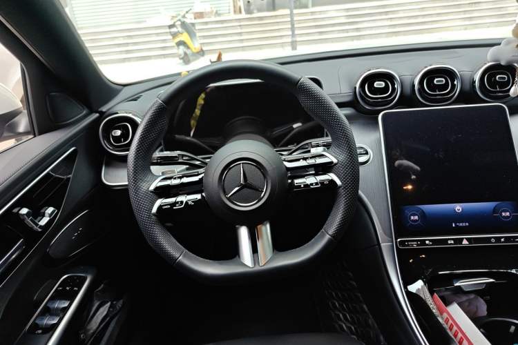 Used Mercedes-Benz C-Class 2023 C 200 L Sport Edition Steering Wheel