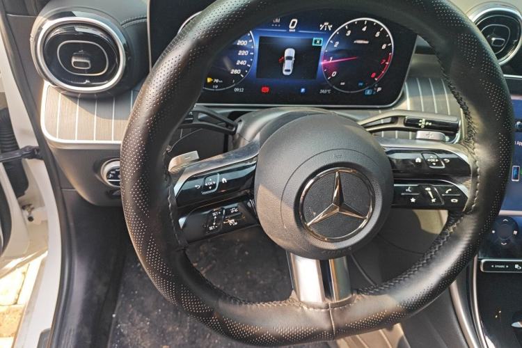 Used Mercedes-Benz C-Class 2023 Revised C 200 L Sport Edition Steering Wheel