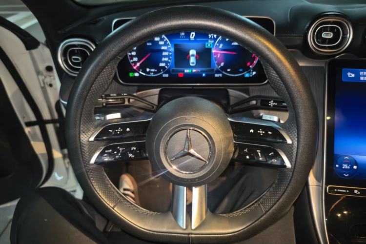 Used Mercedes-Benz C-Class 2023 C 260 L Sport Edition Steering Wheel