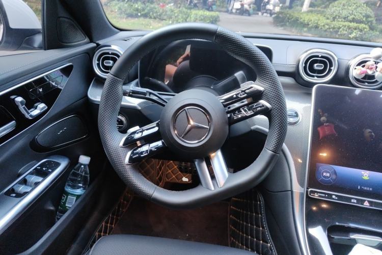 Used Mercedes-Benz C-Class 2023 Second Facelift C 260 L Sport Edition Steering Wheel
