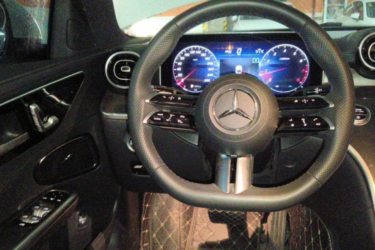 Used Mercedes-Benz C-Class 2023 C 200 L Sport Edition Steering Wheel