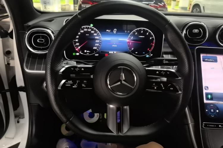Used Mercedes-Benz C-Class 2023 Revised C 200 L Sport Edition Steering Wheel