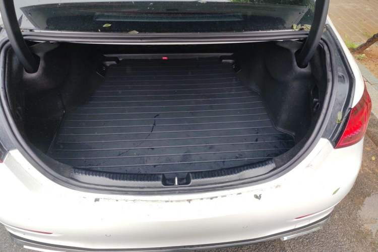 Used Mercedes-Benz C-Class 2023 Revised C 200 L Sport Edition Trunk
