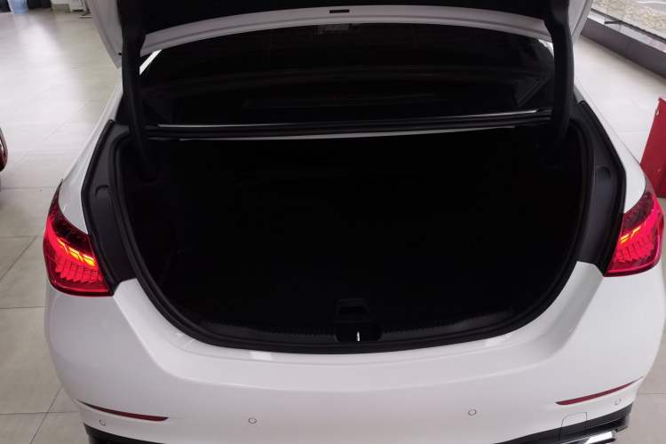 Used Mercedes-Benz C-Class 2023 Restyled C 260 L Night Edition Sports Version Trunk
