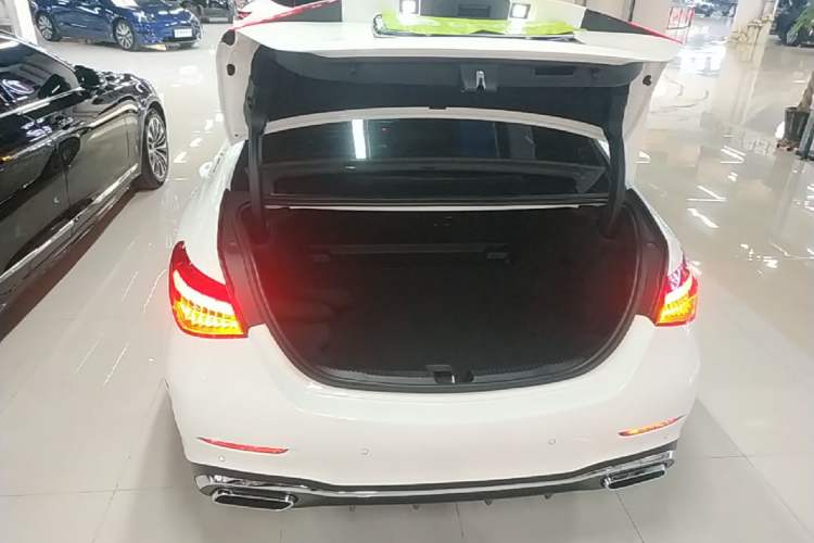 Used Mercedes-Benz C-Class 2023 Second Facelift C 260 L Sport Edition Trunk