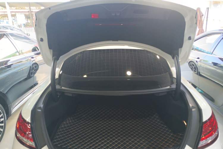 Used Mercedes-Benz C-Class 2023 C 260 Coupe Trunk