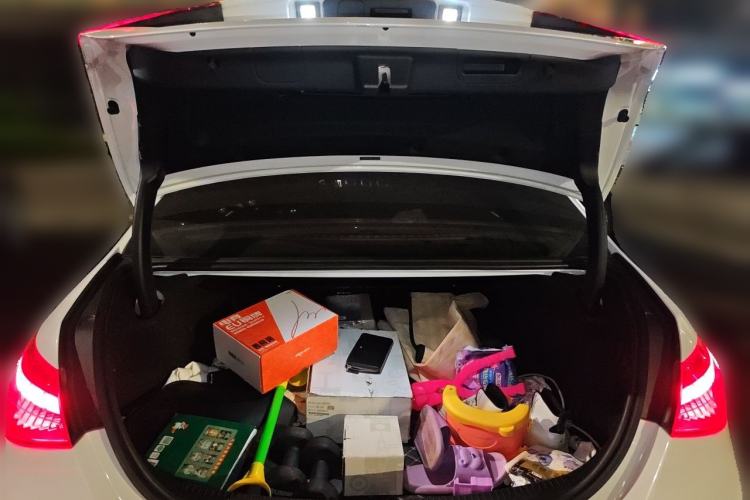 Used Mercedes-Benz C-Class 2023 Second Facelift C 260 L Starry Night Sports Edition Trunk
