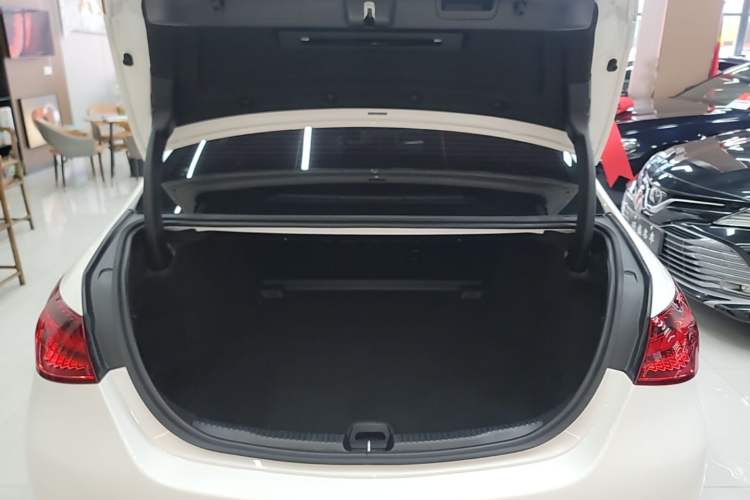 Used Mercedes-Benz C-Class 2023 Revised C 200 L Sport Edition Trunk