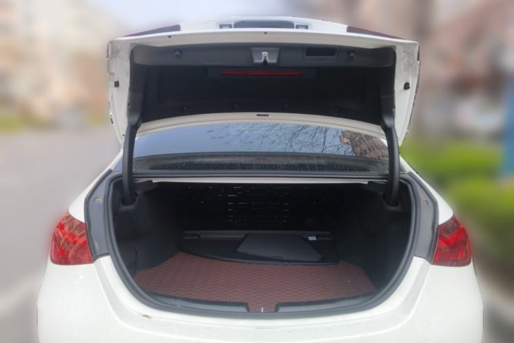Used Mercedes-Benz C-Class 2023 Revised C 200 L Sport Edition Trunk
