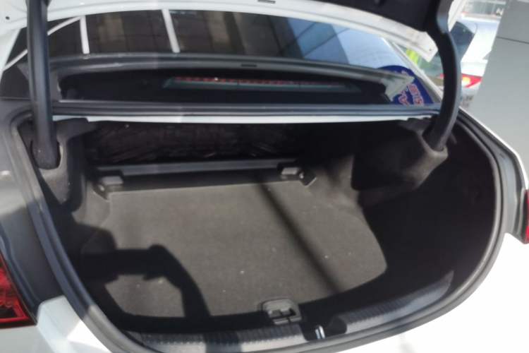 Used Mercedes-Benz C-Class 2023 Restyled C 260 L Night Edition Sports Version Trunk