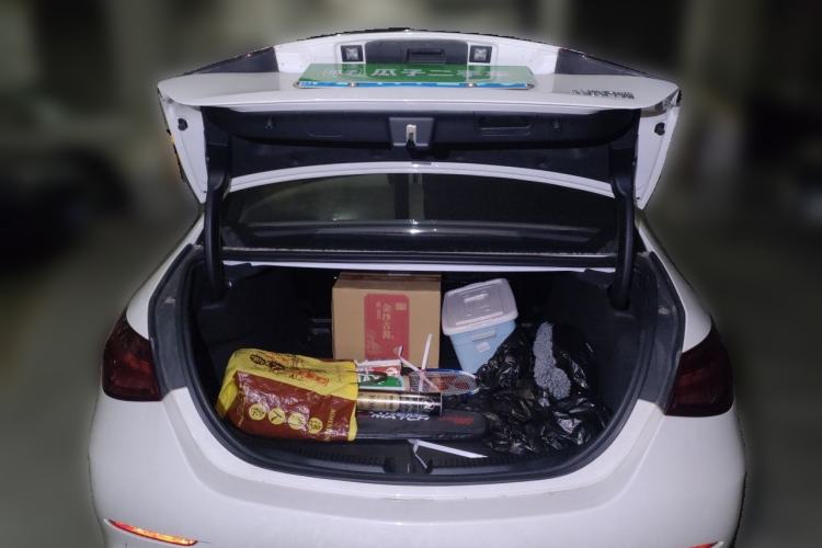Used Mercedes-Benz C-Class 2023 Second Facelift C 260 L Starry Night Sports Edition Trunk