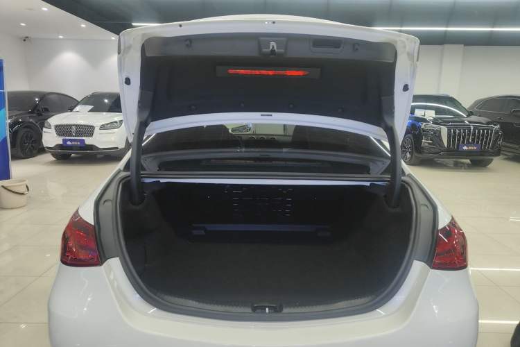 Used Mercedes-Benz C-Class 2023 Revised C 200 L Sport Edition Trunk