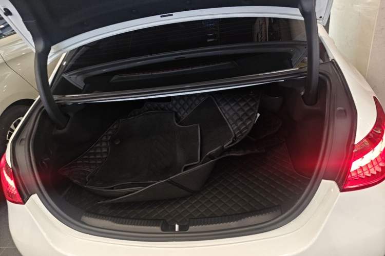 Used Mercedes-Benz C-Class 2023 Restyled C 260 L Sport Edition Trunk