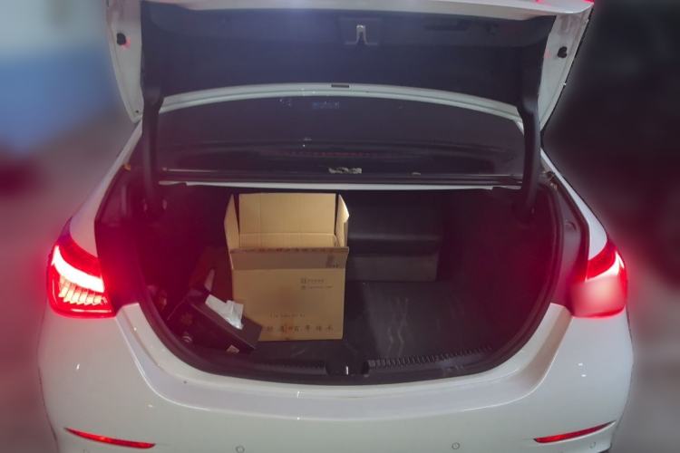 Used Mercedes-Benz C-Class  Trunk