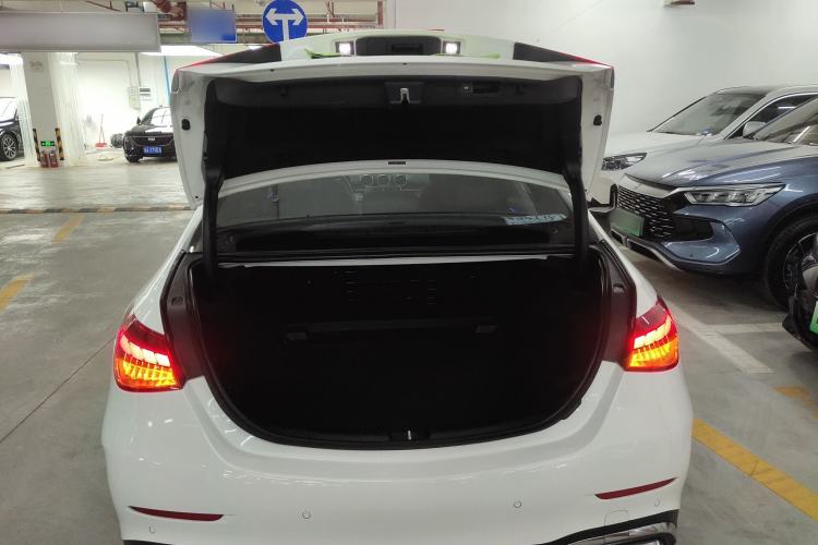Used Mercedes-Benz C-Class 2023 Revised C 200 L Sport Edition Trunk